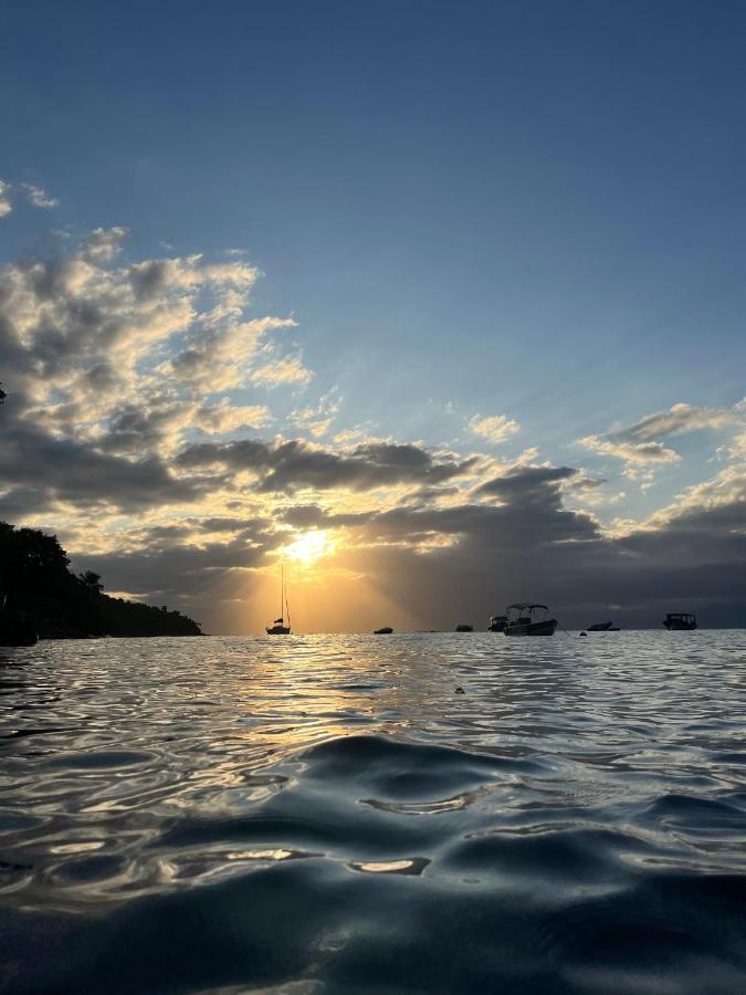 Pousada Conves - Ilha Grande Praia de Araçatiba Exterior foto
